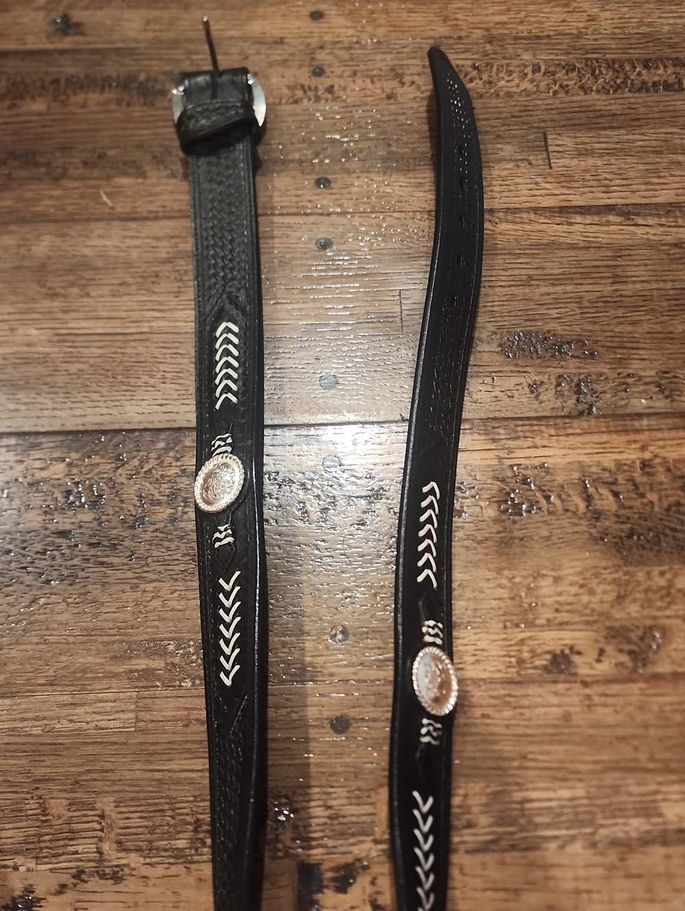 Black Leather Western-Style Belt with Silver Conchos